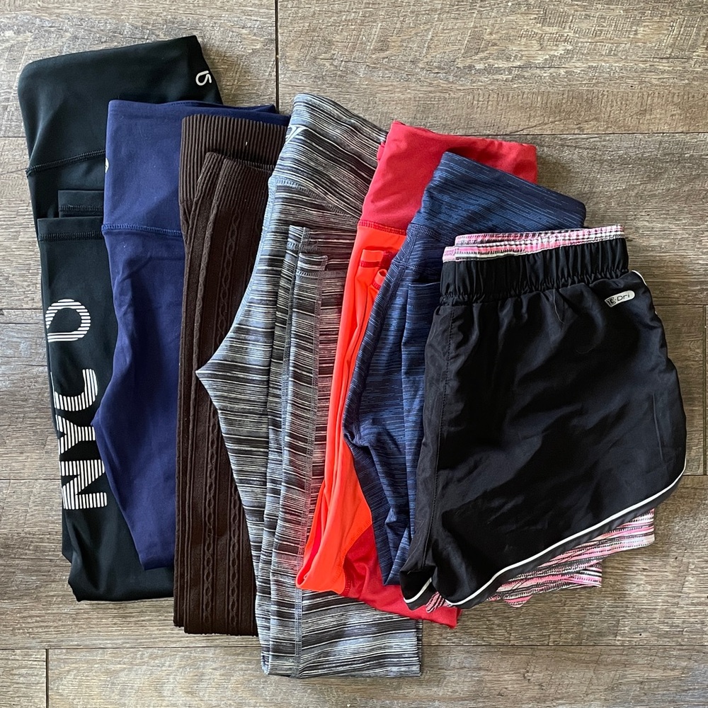 Women’s Athletic Leggings Bundle Size Small 7 Pairs Gap Old Navy RBX Cotton On